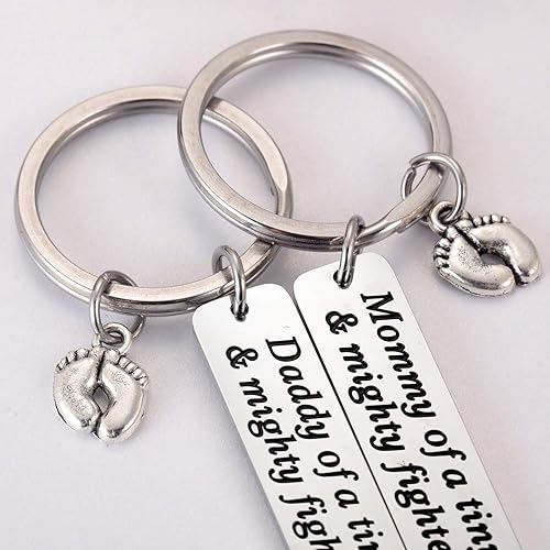 Miniatura 5 de Ralukiia NICU Dad Mom Preemie Baby Gift – Mommy/Daddy of A Tiny Mighty Fighter Llavero Soporte UCIN Padres Cuidado Cesta Neonatal de Cuidados