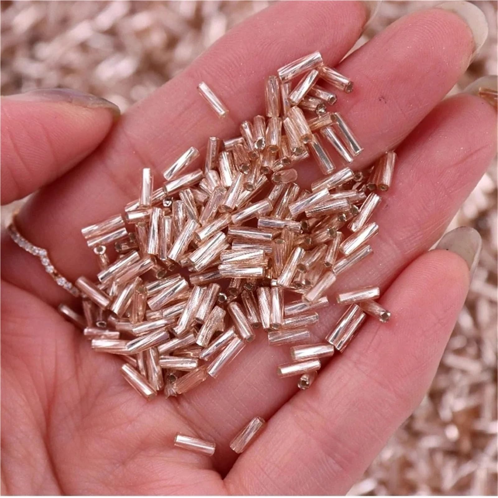 Perles Tubes Lot de 300/13 500 tubes perles en verre torsadées 2 x 6 mm, hélicoïdales for bricolage, bracelets, bijoux, confection vêtements, accessoires(Gray21,450g 13500pcs)
