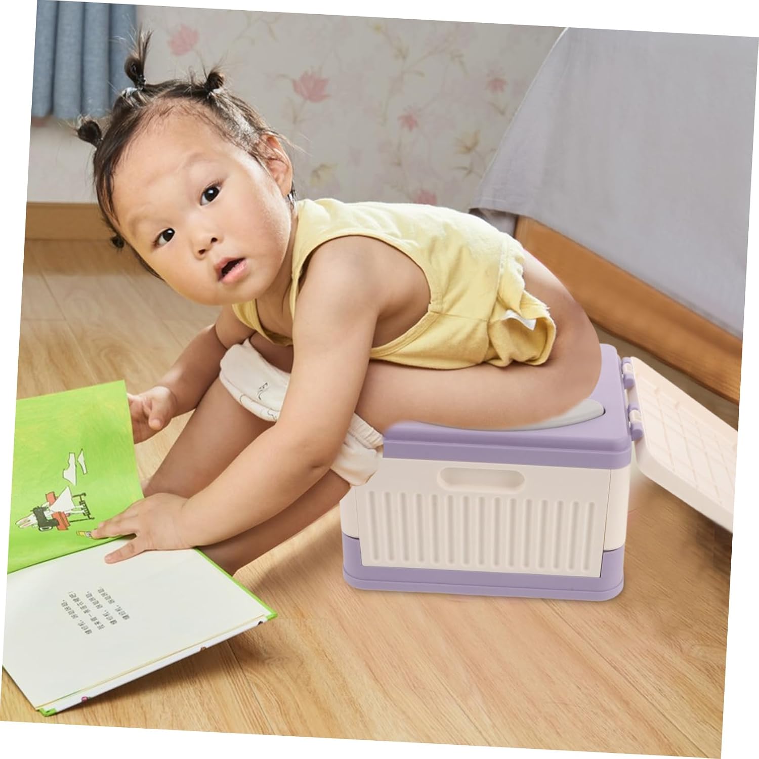 Travel Potty Seat for Boys Girls Foldable Design with Disposable Bags Portable Toilet for Camping Indoor Emergency Use Convenient Comfortable Potty Training