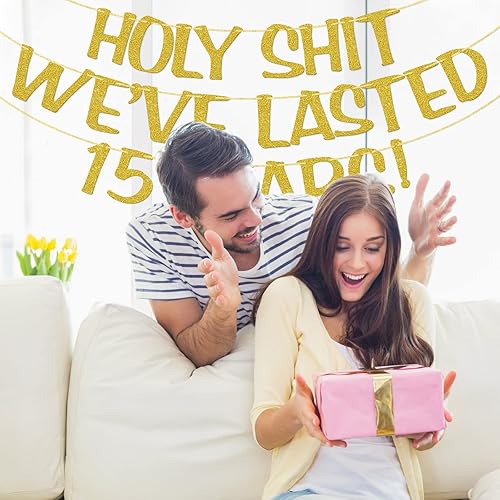 Miniatura 7 de Holy Shit We Lasted 15 Years Banner, decoraciones de fiesta de aniversario de boda, regalos divertidos para él, su marido, esposa, padres,