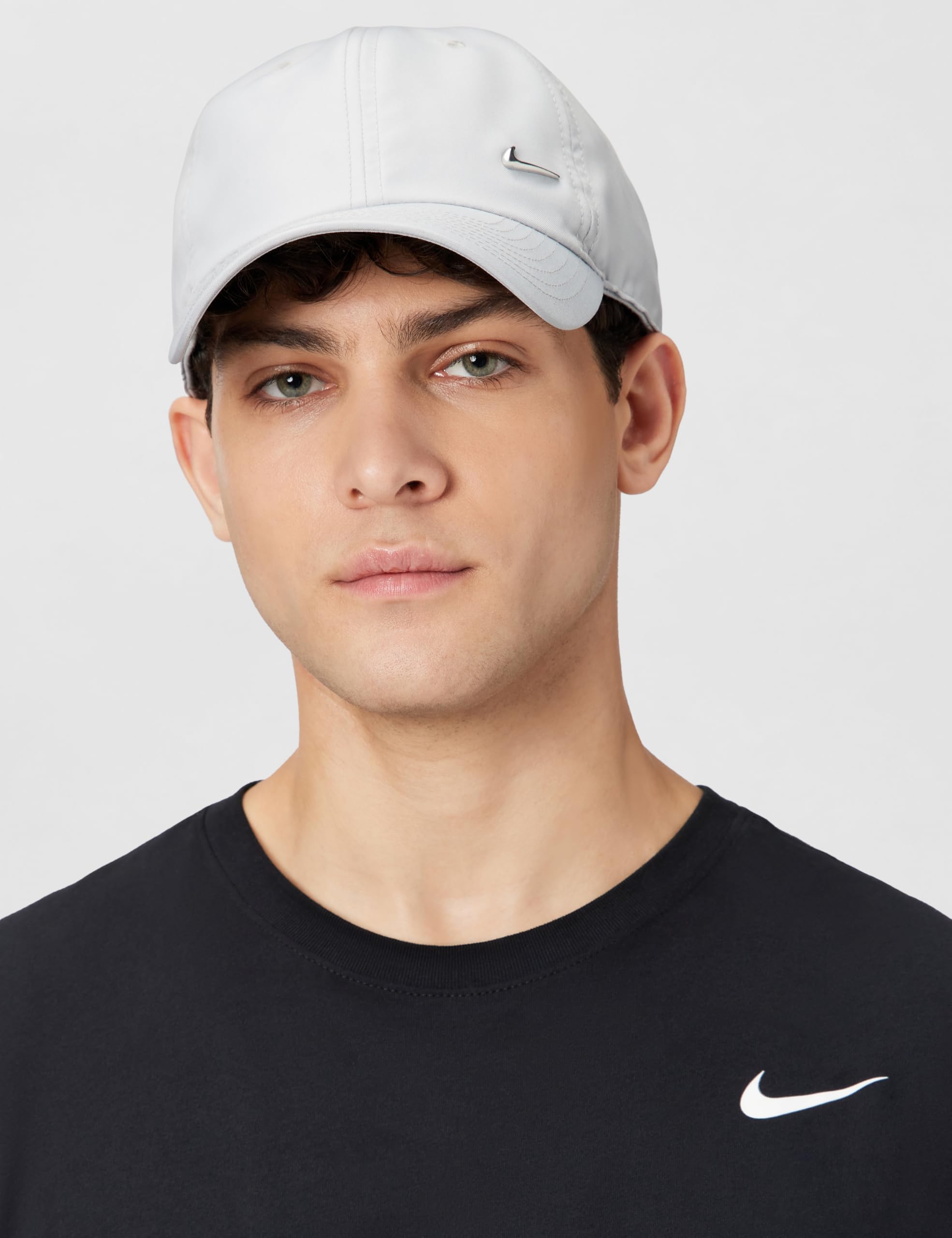 NIKE - Dri-Fit Club Unstrukturierte Metall-Swoosh-cap, Cappellino in Metallo Unisex - Adulto