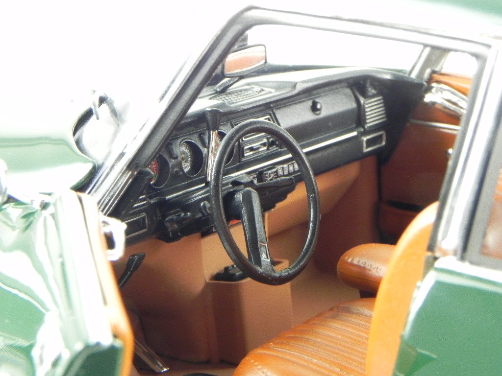 NOREV 181724 CITROEN - DS23 PALLAS 1972 - Vert Métallisé Argent - 1/18
