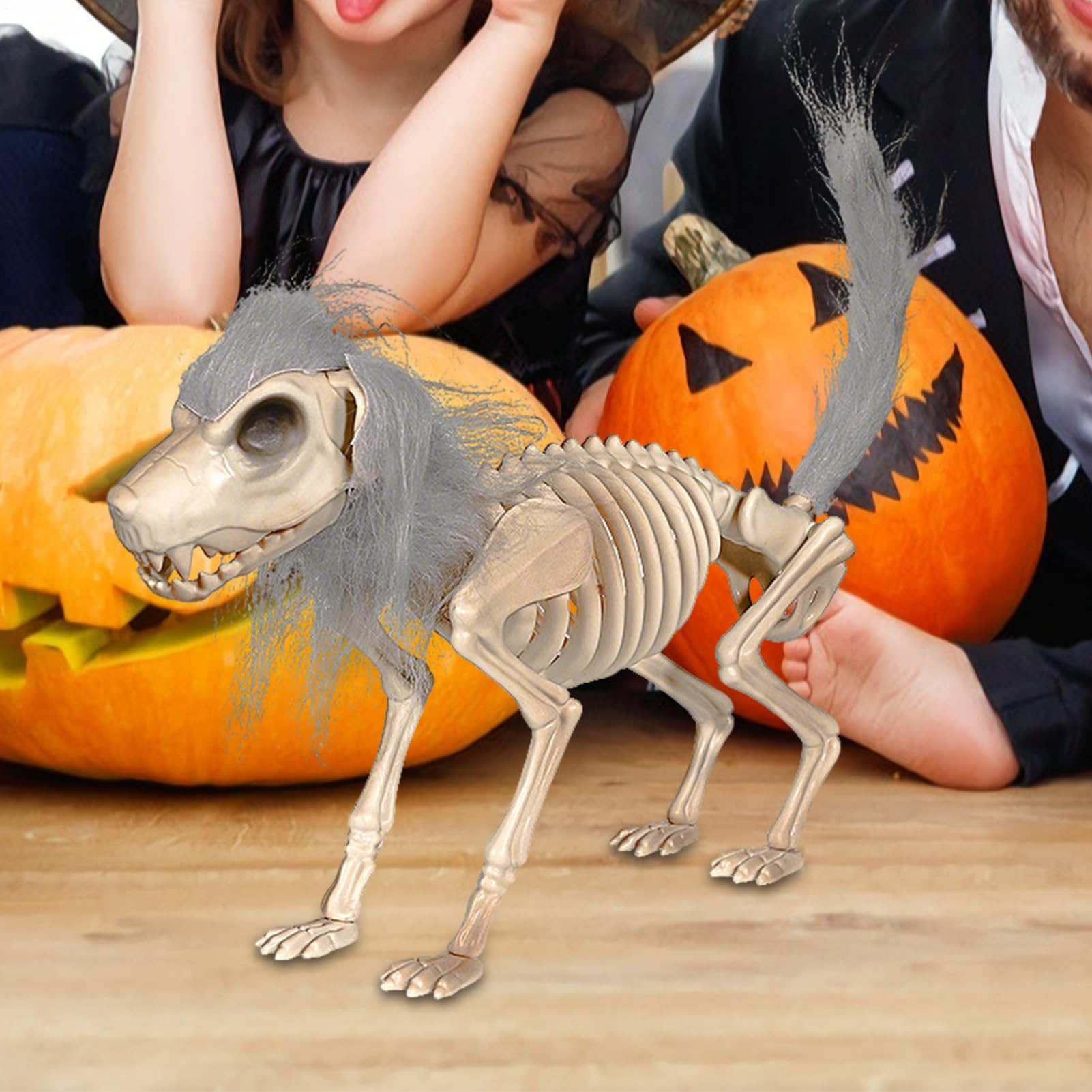 Decoración de perro esqueleto de Halloween – Calavera flexible con hombre, figura de animal, mesa espeluznante y accesorios de Halloween para el jardín