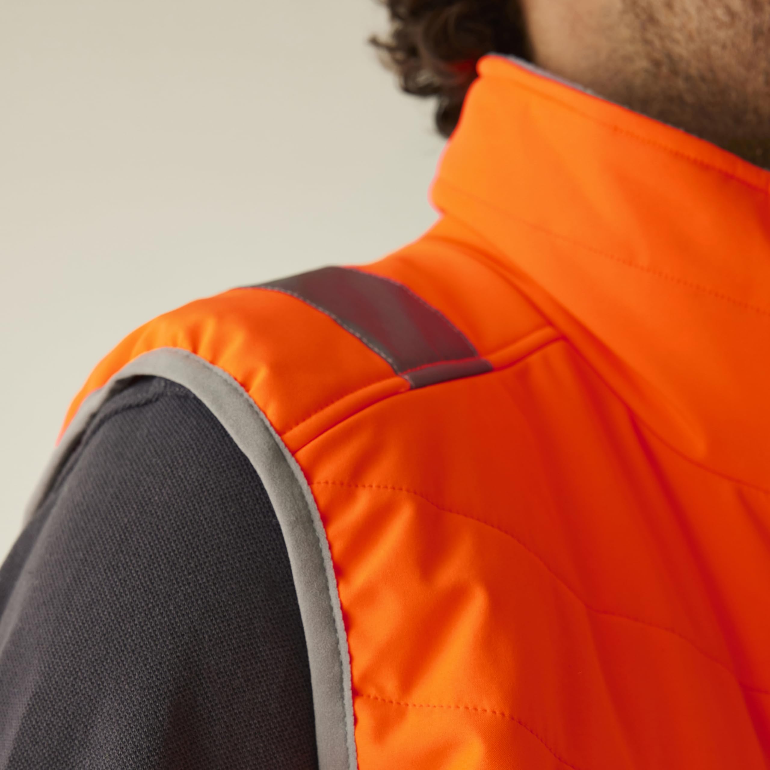 Regatta Professional Hi-vis 2-tone Thermal Baffle Bodywarmer Regatta Professional Hombre Alta visibilidad Bicolor Chaleco Unisex adulto (Pack de 1)