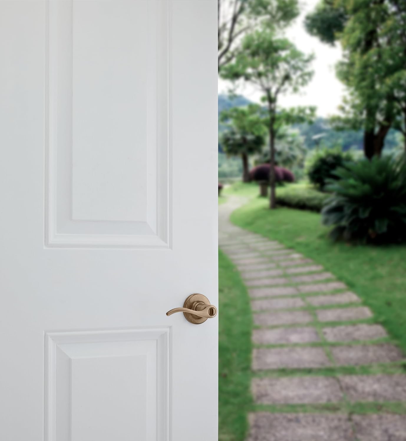 Kwikset Balboa Entry Door Handle with Lock and Key, Secure Keyed Reversible Lever Exterior, for Front Entrance and Bedrooms, Antique Brass, Pick Resistant Smartkey Rekey Security and Microban