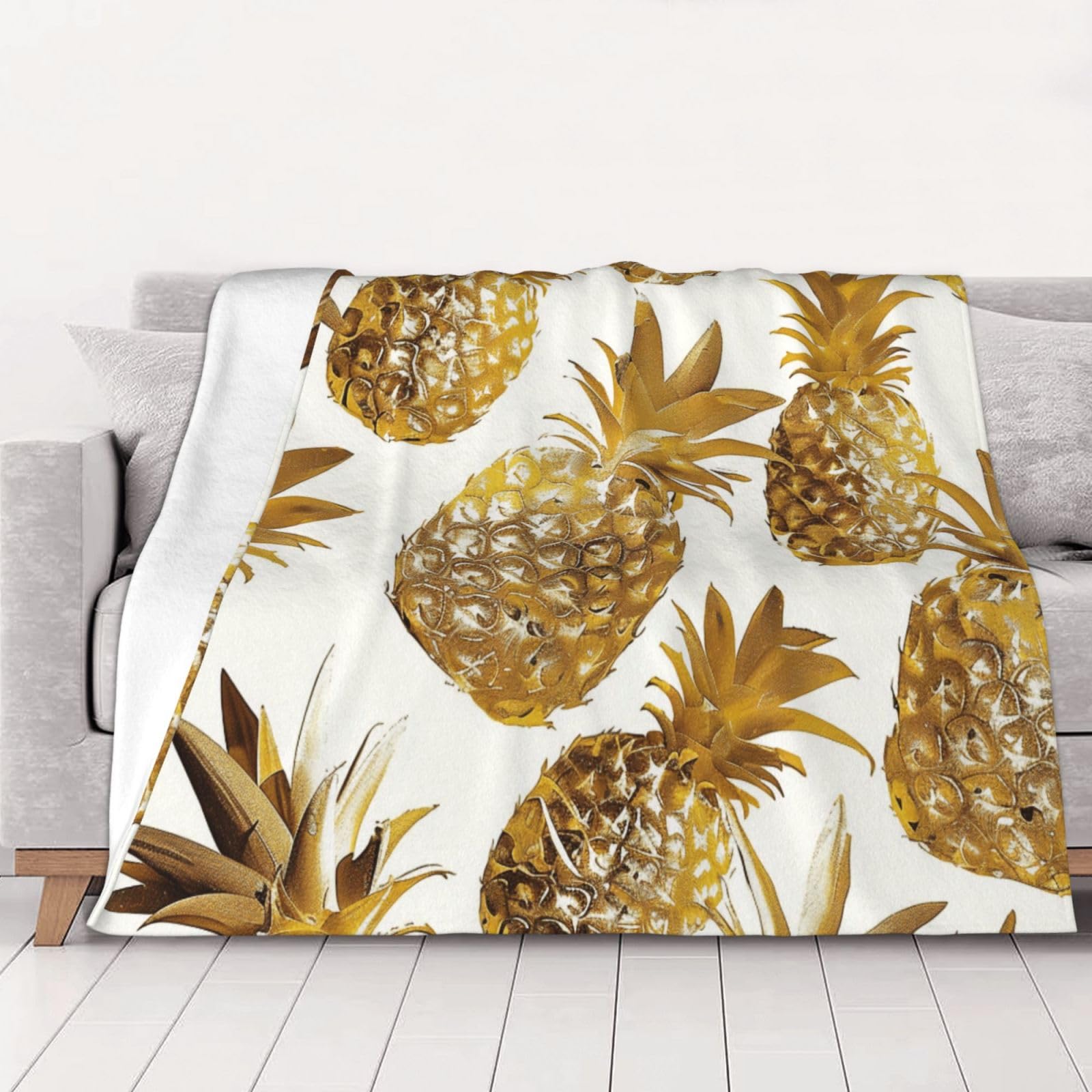 AUBKFELD golden pineapple background Printed Flannel Blanket 102x76 CM, Soft & Warm Throw Blanket for Sofa/Couch/Bed/Car, Gifts for Audlts Women Men