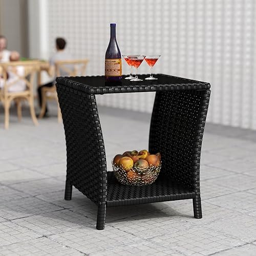kinbor Mesa pequeña para exteriores – Mesa auxiliar de mimbre para exteriores con estante de almacenamiento para patio, balcón y porche, ratán de