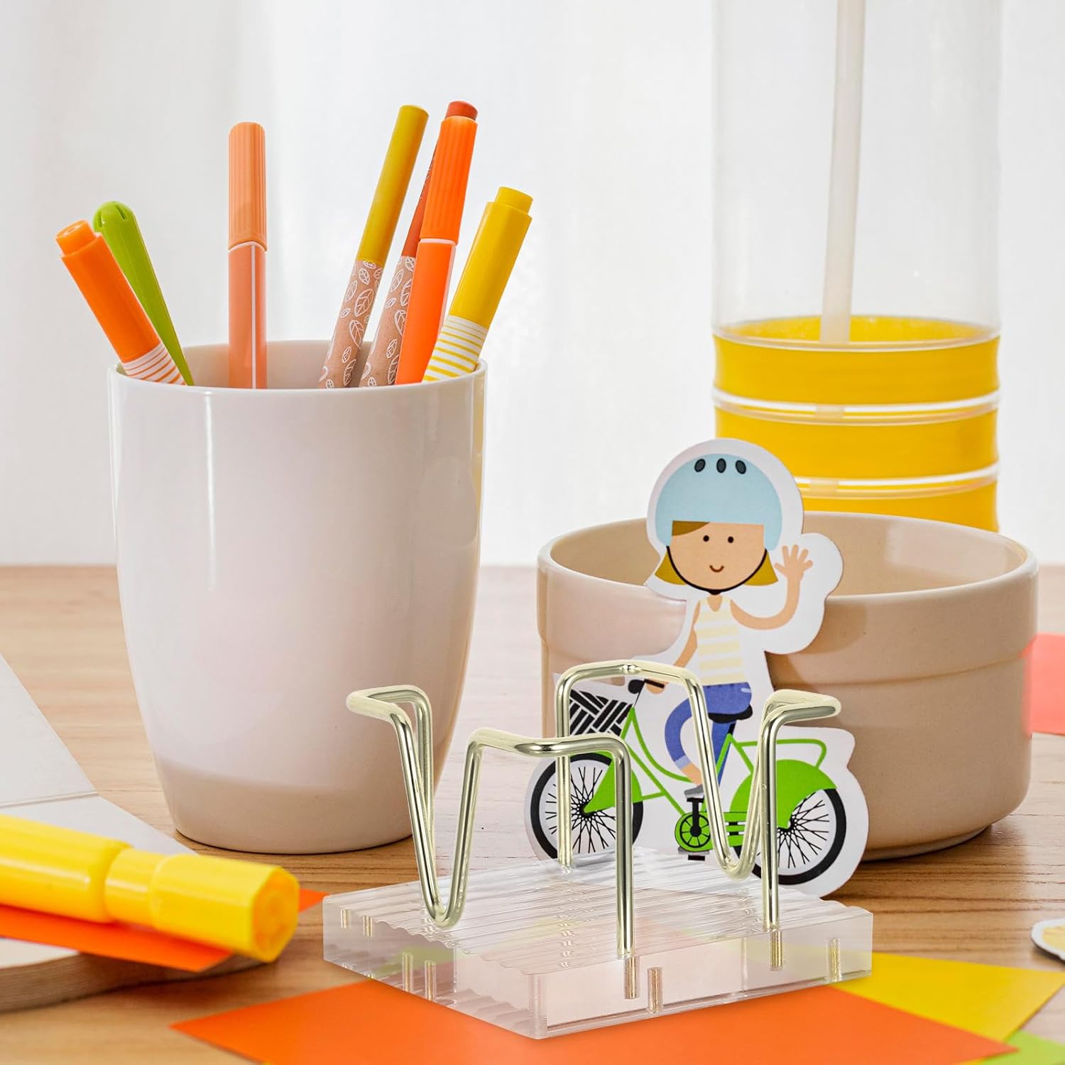 Desk Card Display Stand and Self-stick Note Pad Holder with Large Capacity, Sturdy Metal and Acrylic Construction, Compact Structure for Workspace and Home Desks Organizer