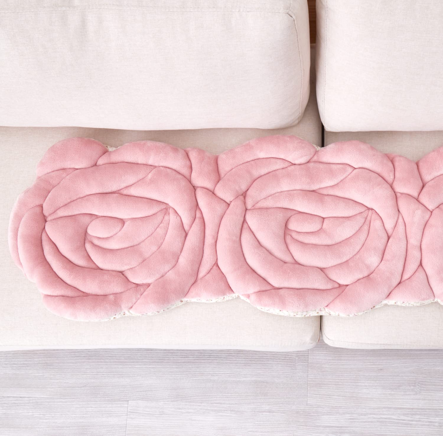 素敵なレース座布団⭐️ シートクッション／薔薇モチーフ／３段レース／ピンク② 素敵なレース座布団⭐️ シートクッション／薔薇モチーフ／3段