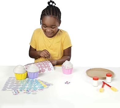 Melissa & Doug Decoupage Made Easy Deluxe Craft Set-Cupcakes Kit, Multicolor (30108)