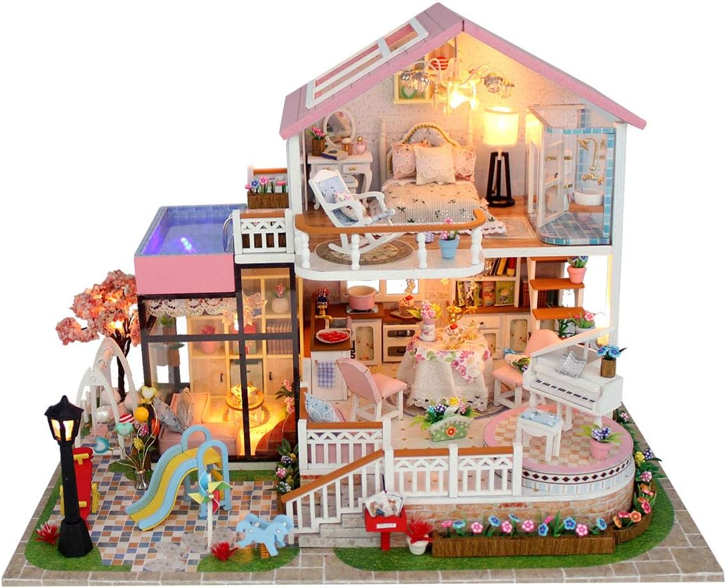 case delle bambole di legno