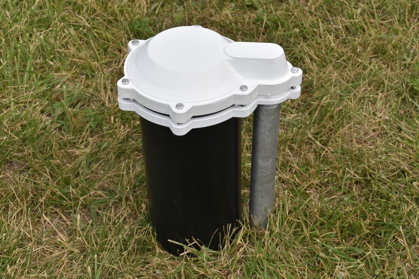 Merrill MFG Well Cap, ABS, 4' Casing W/ 1-1/4" IPS Conduit Tap