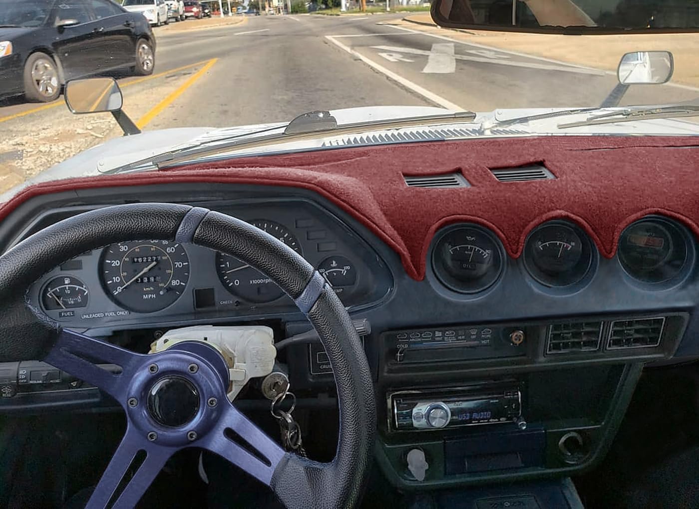 Dash Cover Mat Custom Fit for Datsun 280ZX 1979-1983 / Nissan 280ZX 1982 1983, Dashboard Cover Pad Carpet Protector (Maroon) F163