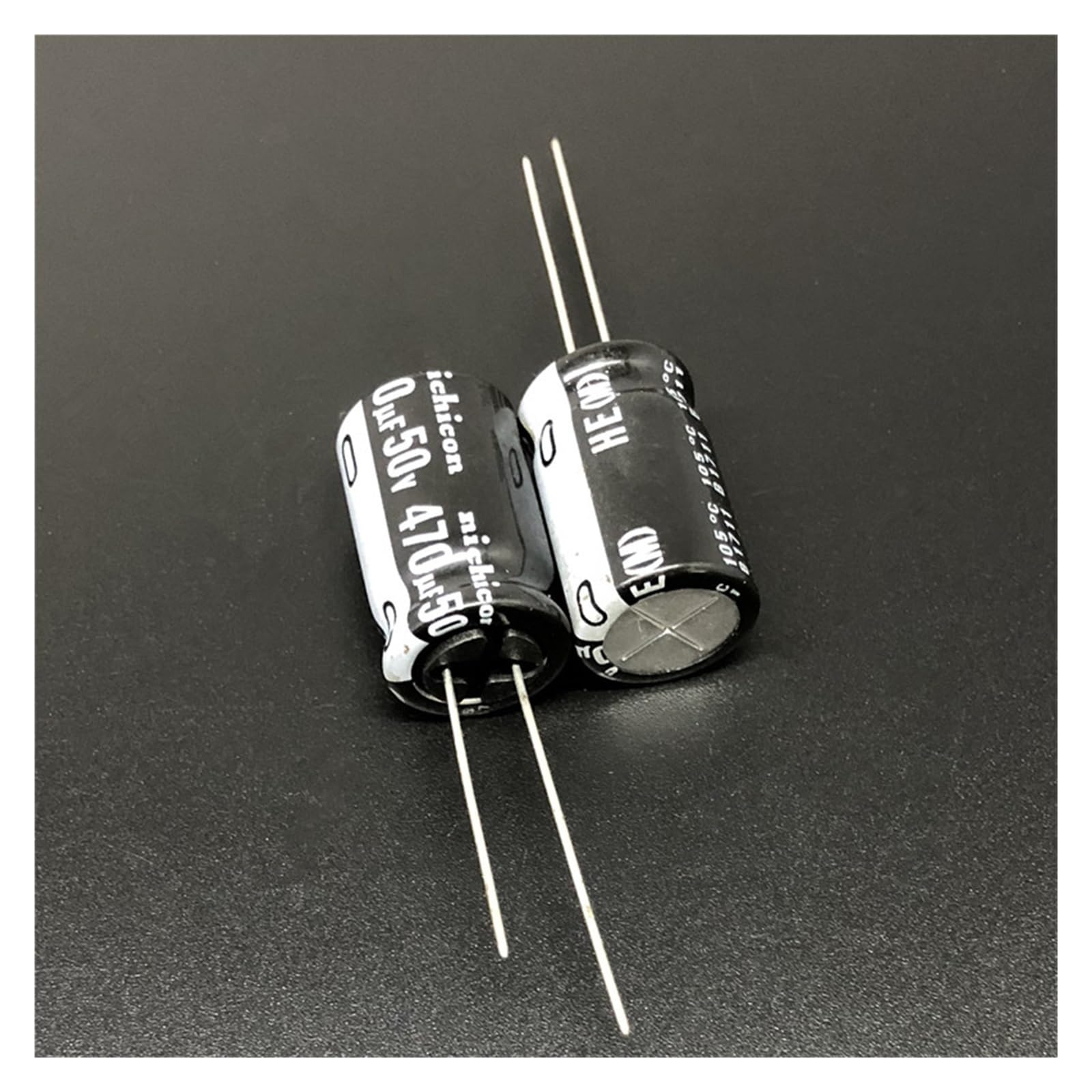 Condensateur 470 uF 50V aluminium haute performance à très faible impédance x5