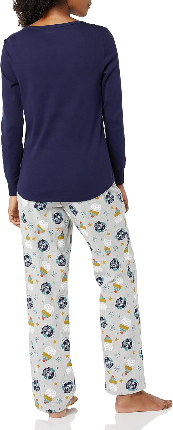 Vista 2 de Tienda Essentials Star Wars Holiday Family Pajama Sets