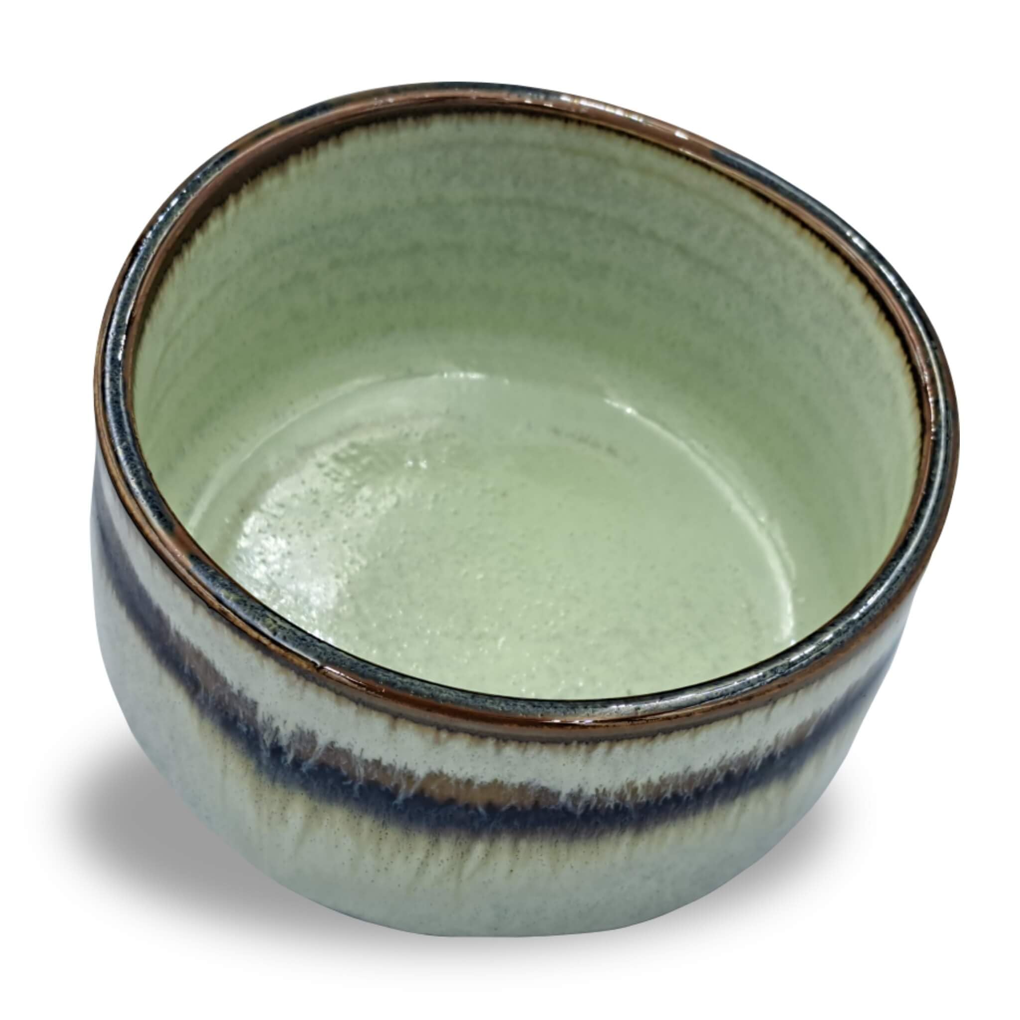 Japońska miska do matchy Chawan Wasabi ręcznie wykonana z ceramiki - wyprodukowana w Japonii - do japońskiej ceremonii przygotowywania herbaty matcha