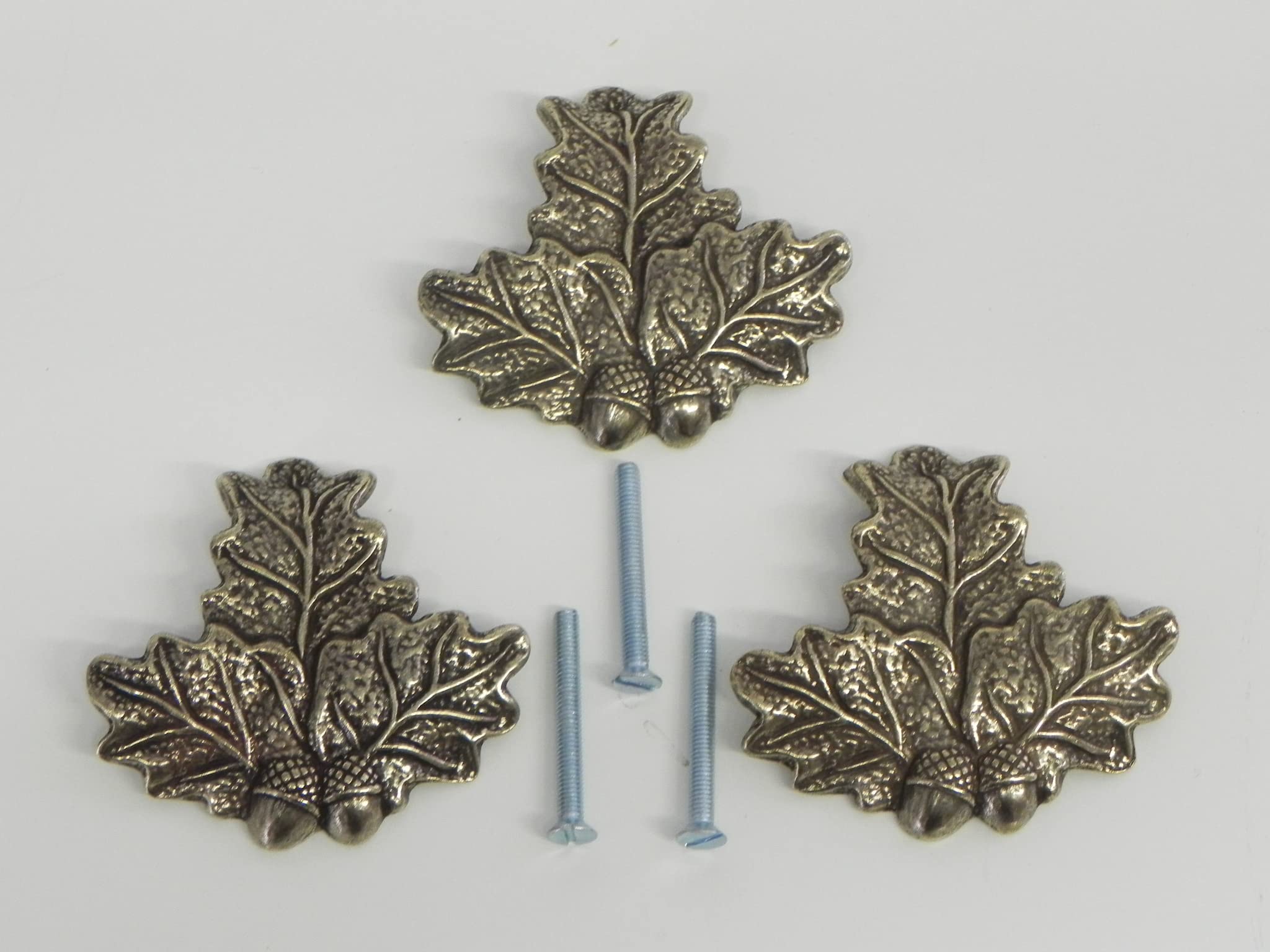 3 piezas de portada de hojas de roble, decoración pequeña con rosca y tornillo para armas cuñas.