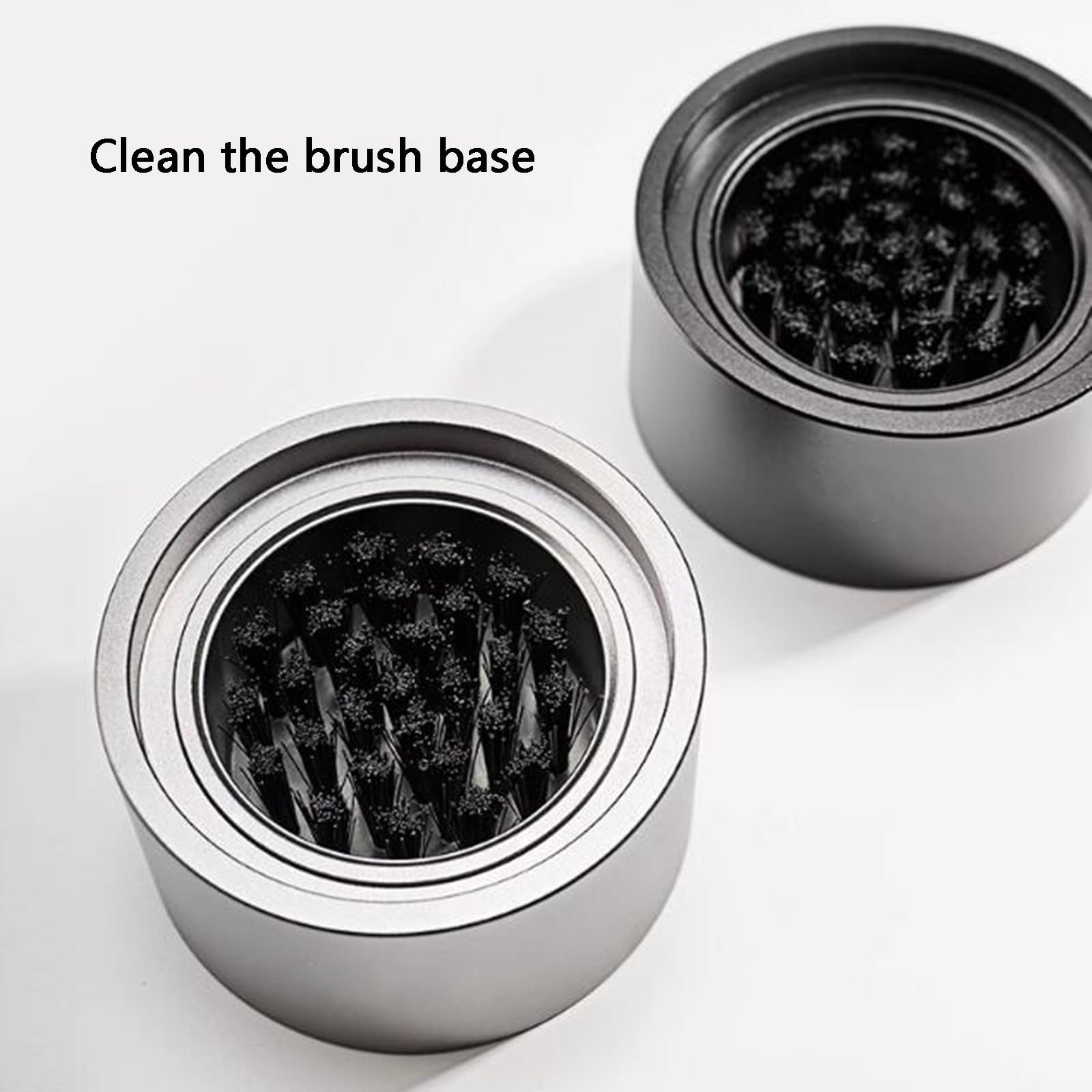 Outil de distribution de café professionnel pour barista, niveleur d'expresso et outil de bourrage – Aiguille distributeur de café, pour cafés à la maison – 51/53/58 mm avec base de brosse de
