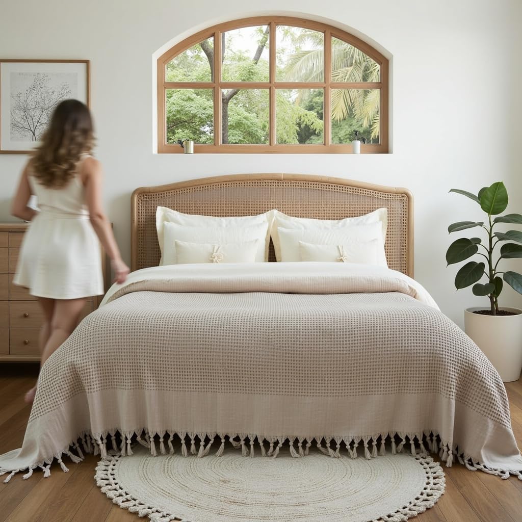 BOHORIA® Bedspread 220 x 240 cm in Waffle Look Santorini Extra Large 100% Cotton Oeko-Tex® Throw for Sofa Armchair and Bed Sofa Blanket Wool Blanket (Sepia)
