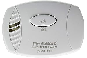 First Alert Plug-in Carbon Monoxide Detector with Battery Backup