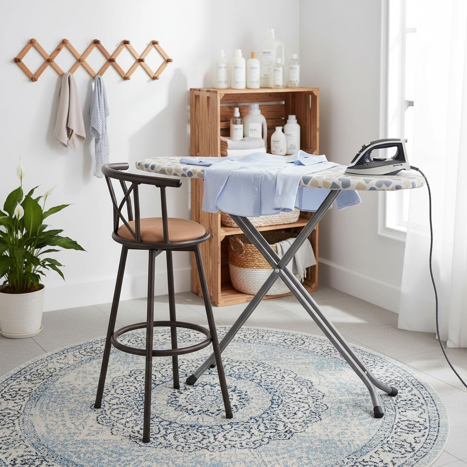 Lot de 2 Tabourets de Repassage Pivotants Industriels avec Dossier Rotatif à 360°, Hauteur 75,5 Cm, Tabourets Hauts Vintage avec Repose-Pieds, Pratiques pour Le Repassage en Buanderie