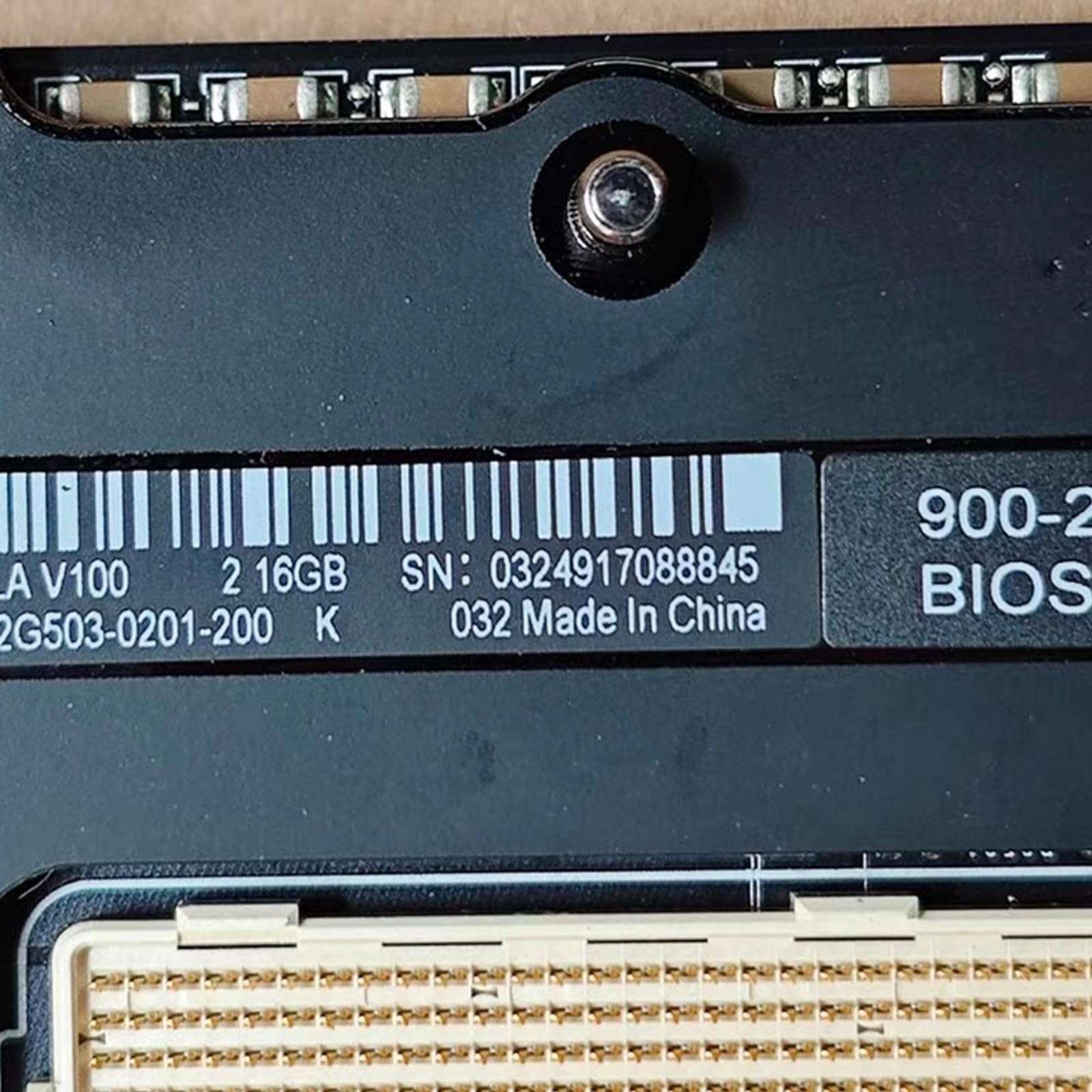 SXM2 V100 Scheda di accelerazione VRAM da 16 GB Tensor Core e ultima potenza di calcolo Tecnologia di memoria HBM2 ad alto carico Scheda driver video massiccia