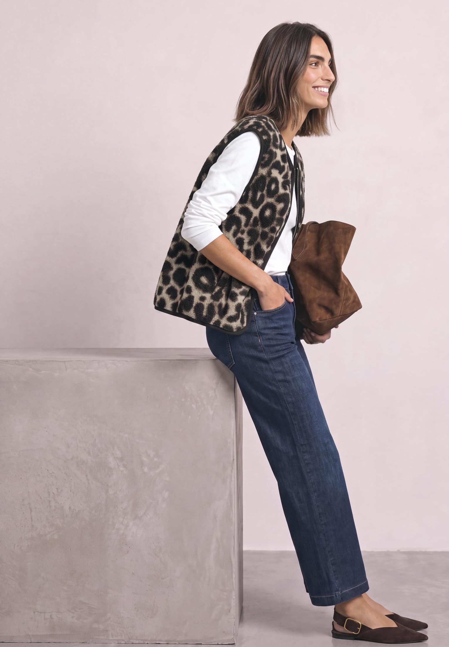 Street One Damen 2200666 Teddy-Weste mit Zipper und Corddetails (1er Pack)