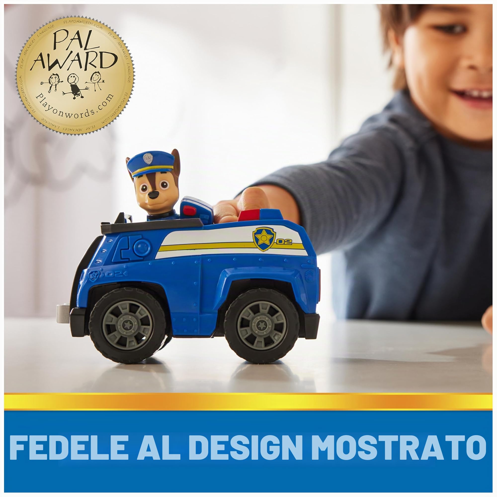 Paw Patrol, Chase's Patrol Cruiser, auto giocattolo con action figure da collezione, giocattoli per bambini di mentalità sostenibile per ragazzi e ragazze dai 3 anni in su