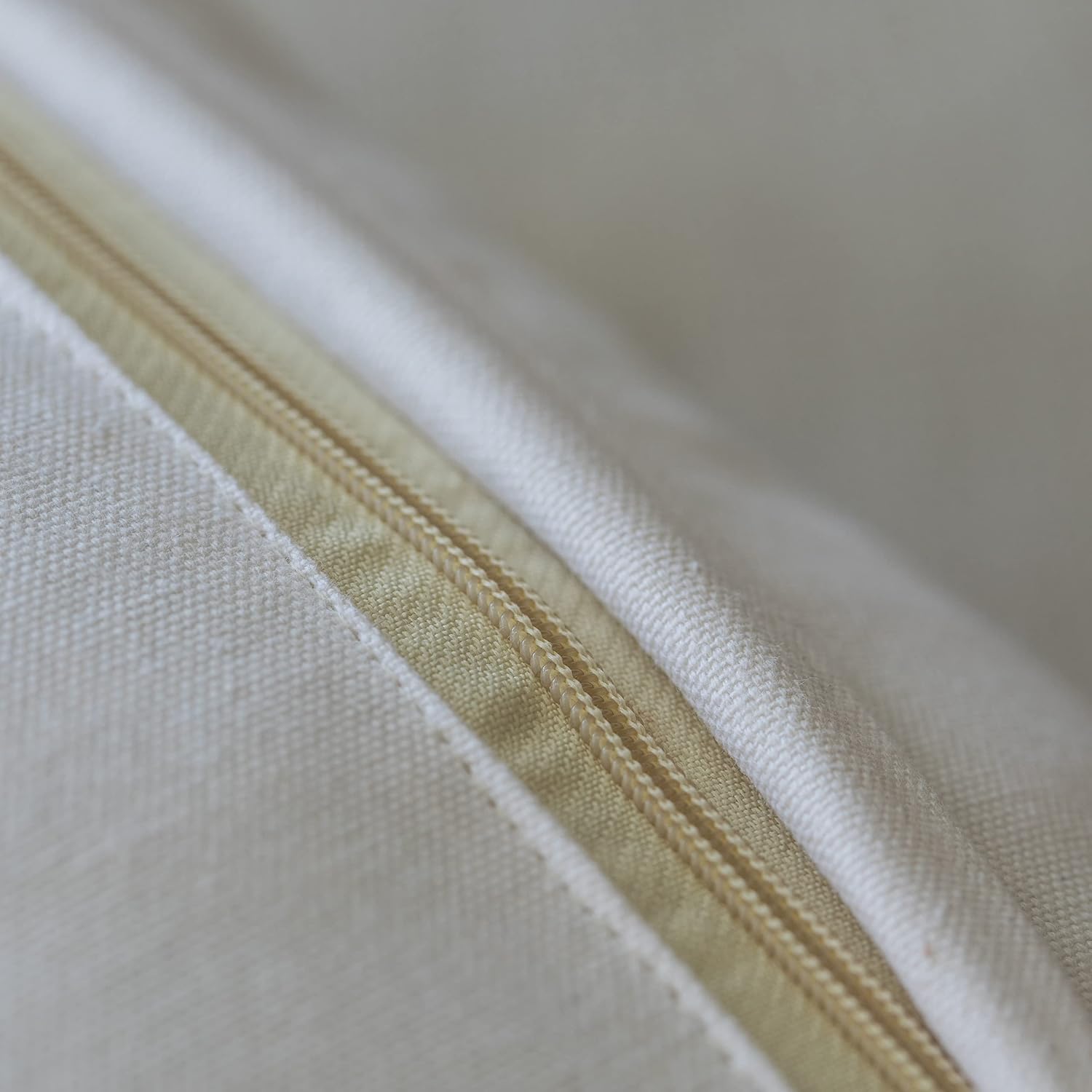 Deerlux 16" Handwoven Cotton Throw Pillow Cover with White Tufted Line Pattern and Tassel Corners, White