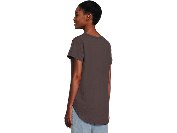 V-neck Short Sleeve Tee With Curved Hem - Image 5