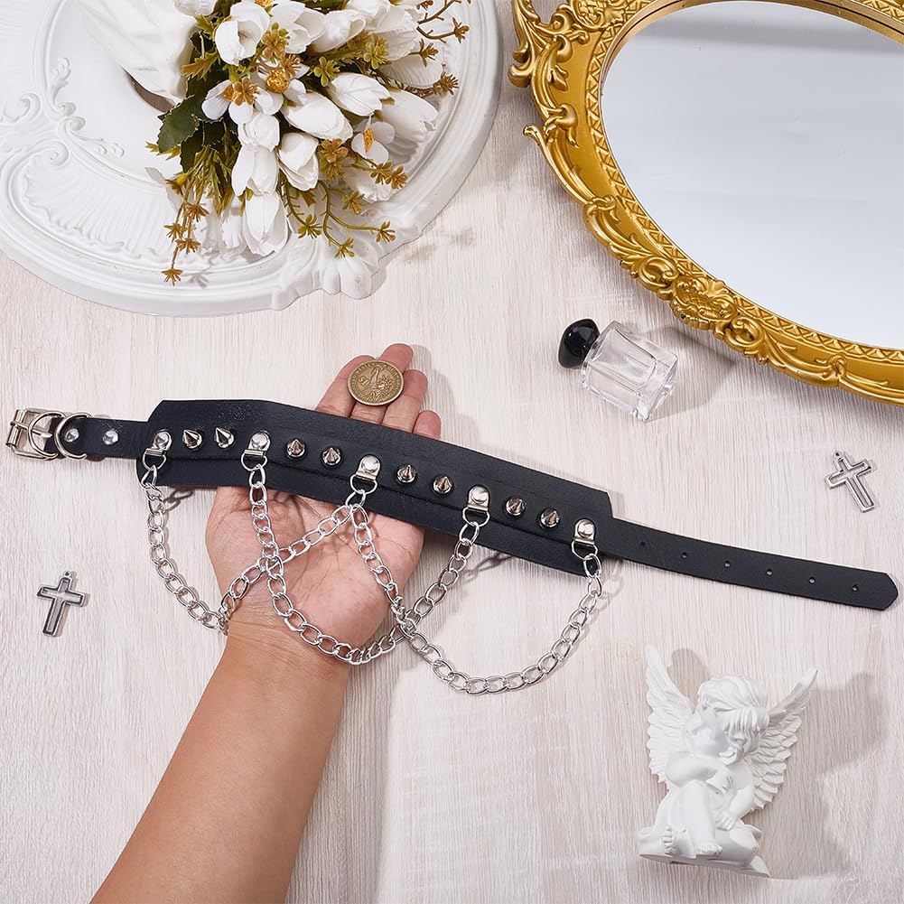 Punk Spiked PU Leather Chian Choker Metal Rivet Spikes Studded Collar Adjustable Gothic Leather Collar Necklace Rock Biker Strap with Clasp for Costume Jewelry Halloween Party Gift(Black)