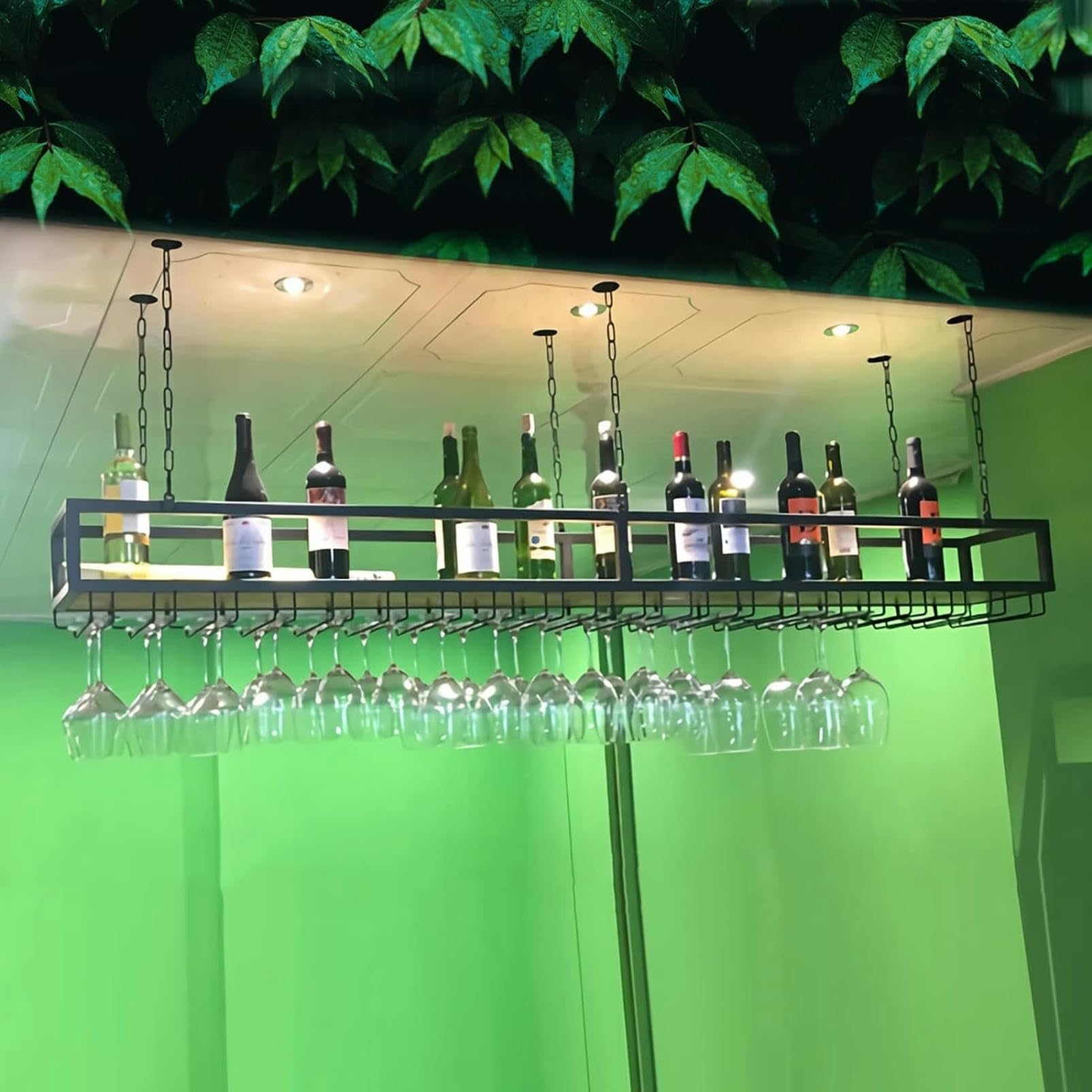 Casier à vin industriel suspendu en métal et fer avec porte-verre réglable
