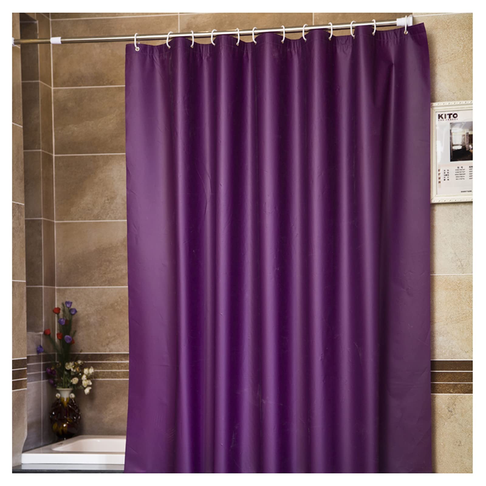 Rideau de douche violet uni pour créer une ambiance spa à la maison