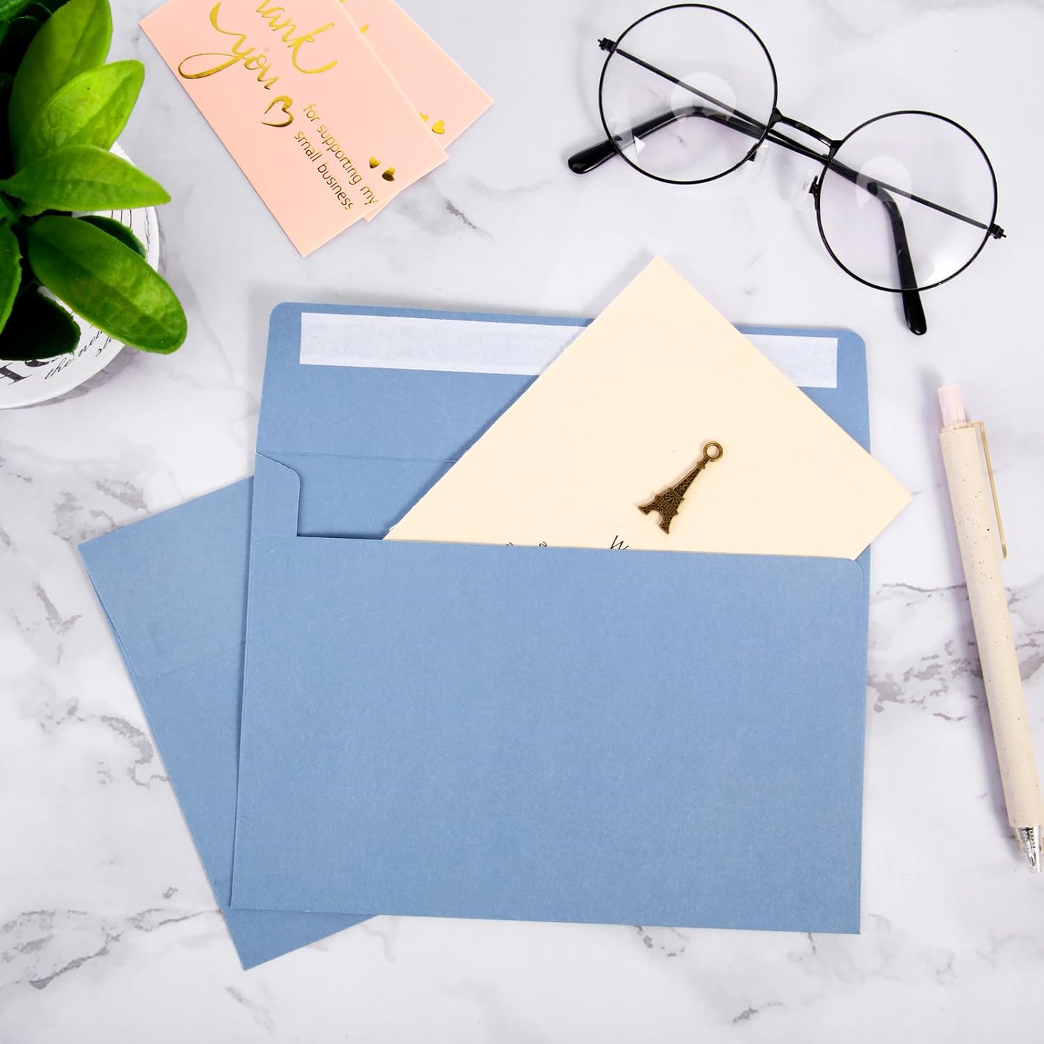 Ctosree 200 Pcs Dusty Blue Invitation Envelopes Peel Stick Seal 120 GSM Heavyweight Blue Invitation Envelopes for Greeting Cards Wedding Birthday (A7,5.25 x 7.25 Inch)