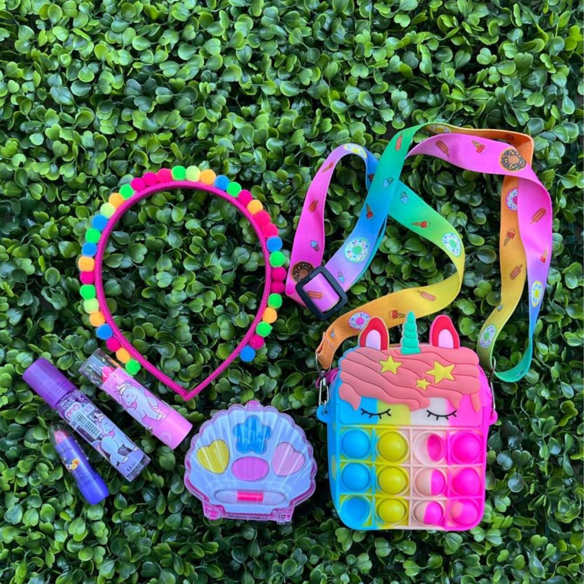 Bolsa Fidget Toy e Maquiagens de Criança - Kit Maquiagem
