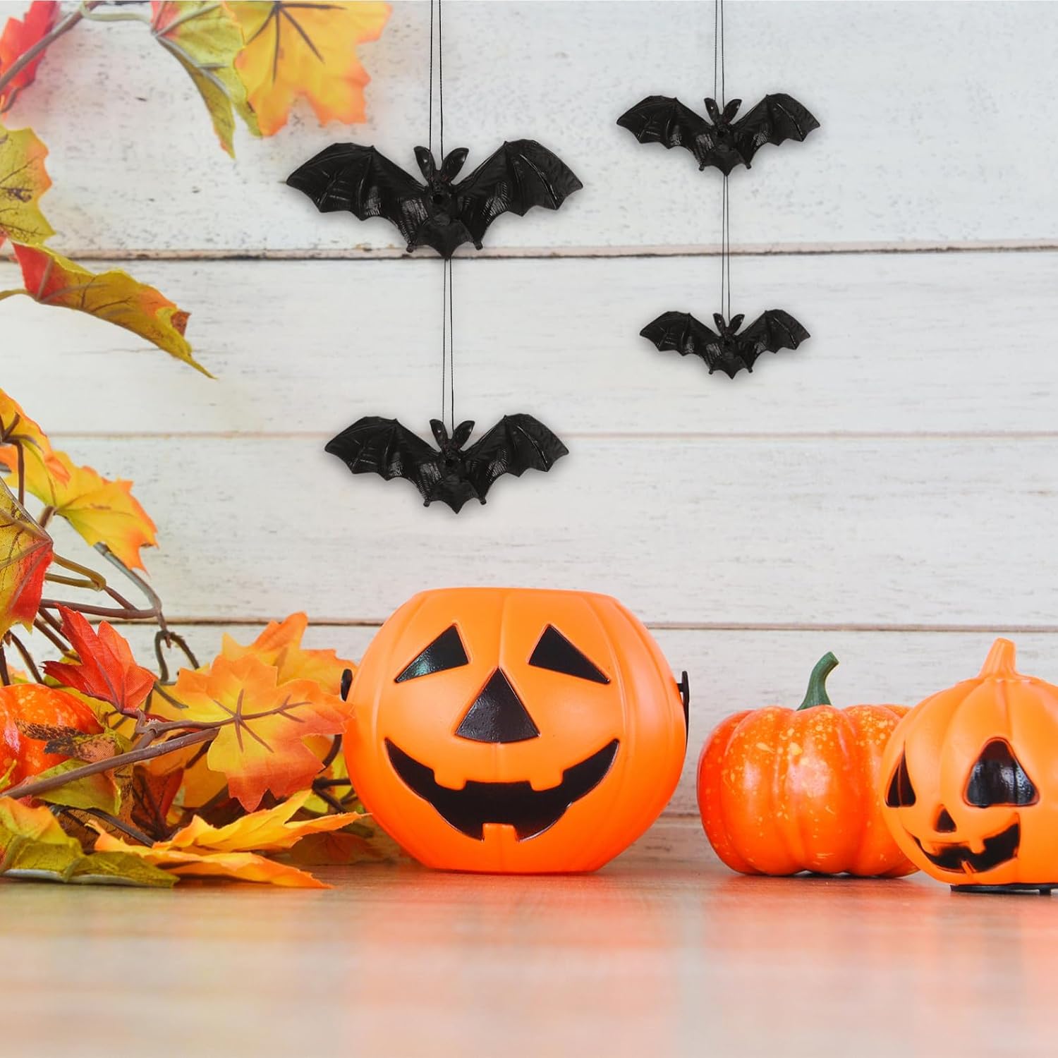 TEHAUX 10pcs Glow Dark Halloween Bat Decorations for Parties DIY Decor Eye Glowing Dark Bats for Indoor and Outdoor Use for Halloween Festivals
