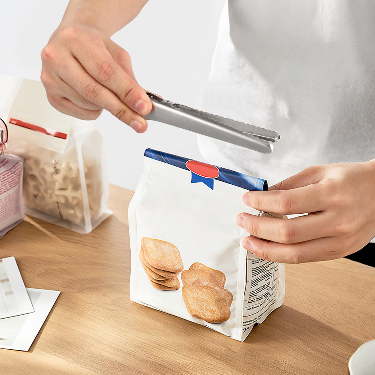 Clip Chiusura Pratica e Resistente per Sigillare Sacchetti Alimentari in Acciaio Inossidabile 6 Pezzi per Cucina e Casa, Fermagli per Snack e Avena