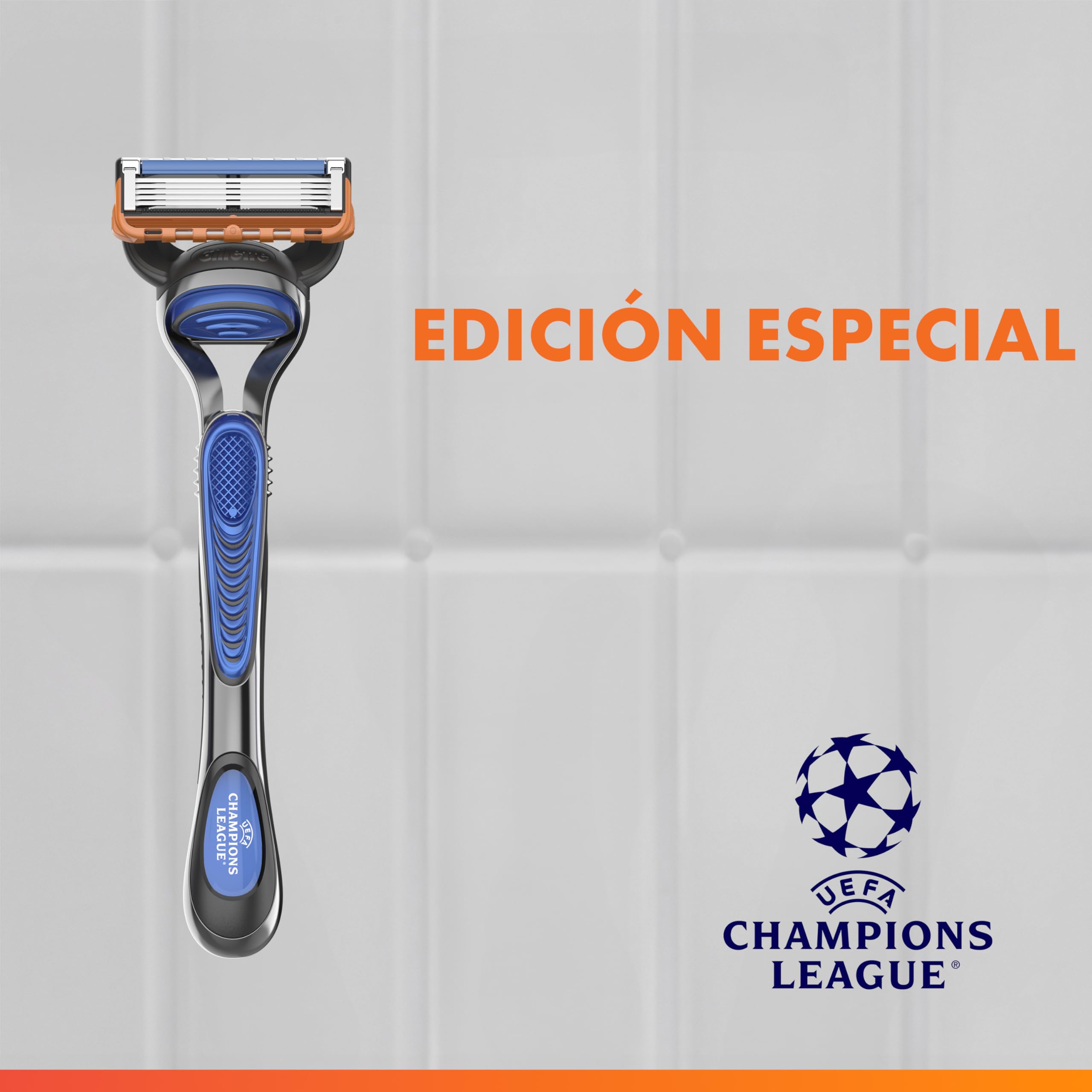 Gillette Fusion5 UEFA Champions League Special Edition Maquinilla de Afeitar para Hombre, 1 Mango + 5 Recambios, con Banda Lubricante para Un Afeitado Apurado, Azul/Negro — view 3