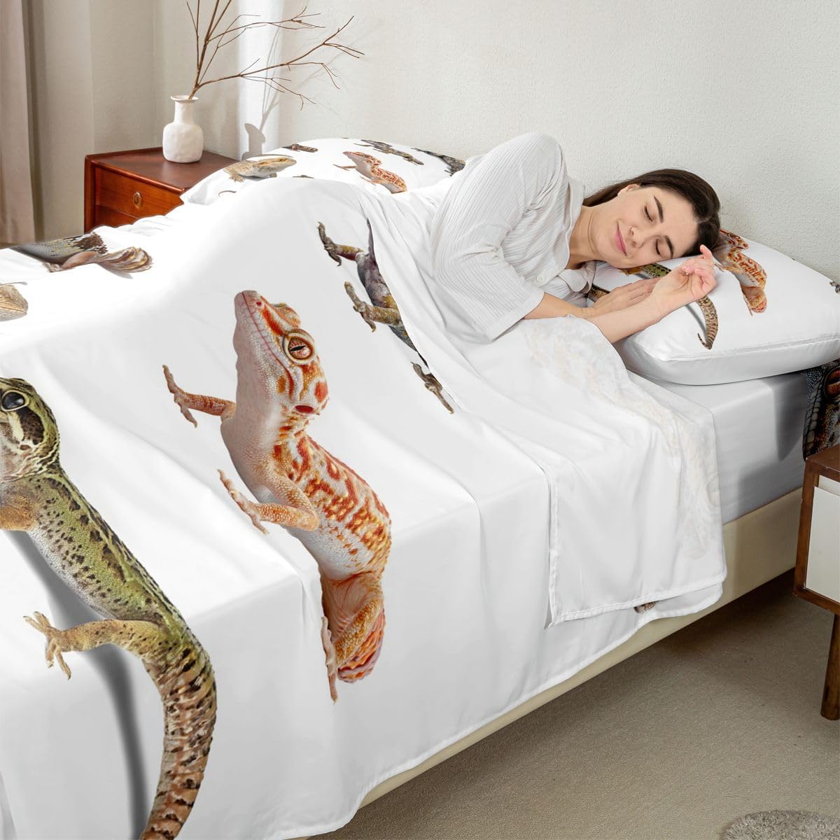 Feelyou Reptile Bed Sheets Leopard Gecko Sheet Set for Kids Boys Girls Primitive Wildlife Animals Lizard Bed Set Beige White Green Decor Sheets Room 4Pcs Queen Size