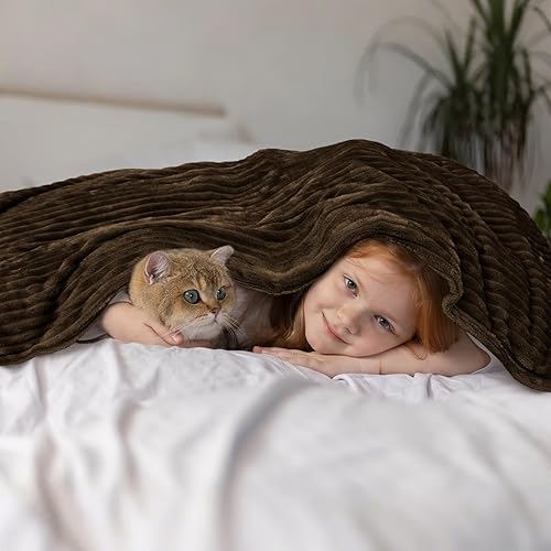 Miniatura 4 de Vessia Manta de forro polar de franela tamaño individual, 300 GSM, acogedora manta de cama a rayas marrones para sofá, sofá y cama, cálida y suave