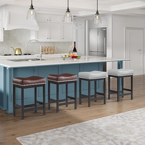 Miniatura 7 de OUllUO Juego de 2 taburetes de bar de 25 pulgadas de altura de mostrador, taburetes de bar de cuero sintético gris con cabeza de clavo, taburetes de