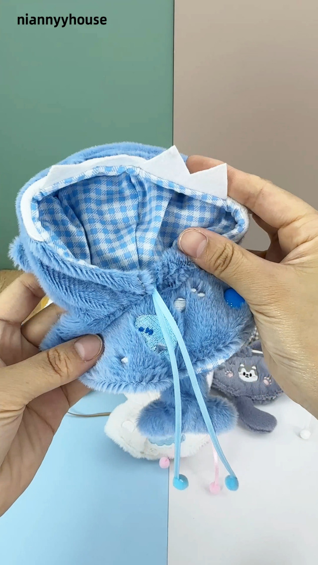 Cape De Poupée En Peluche – Taille 10-15 Cm – Compatible Labubu 17 Cm – Accessoire Déguisement Gris
