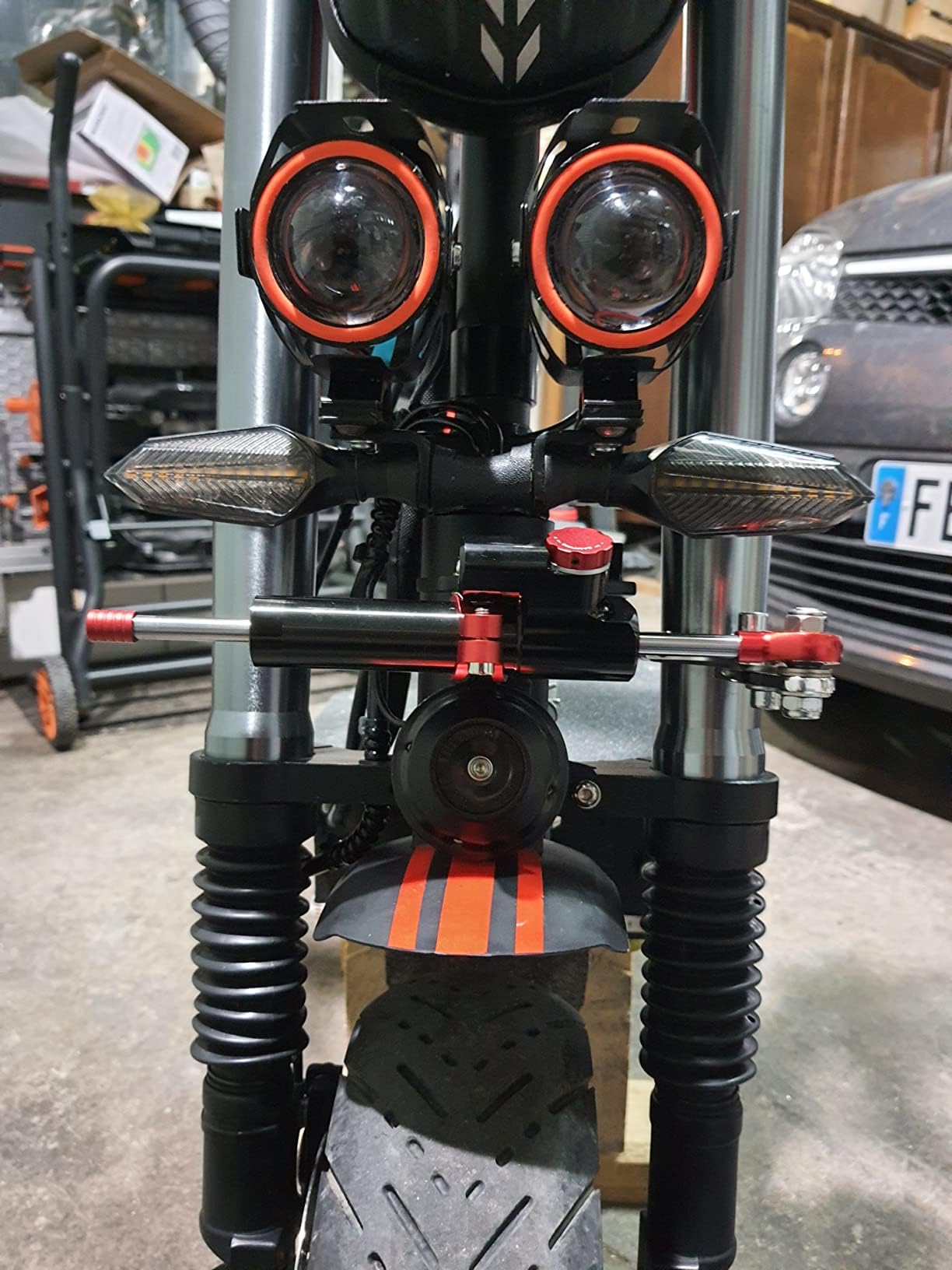 Universal verstellbarer Lenkungsdämpfer für Motorrad, CNC, Aluminium, passend für die meisten Roller, Motorräder, schwarzer Körper, roter Kopf