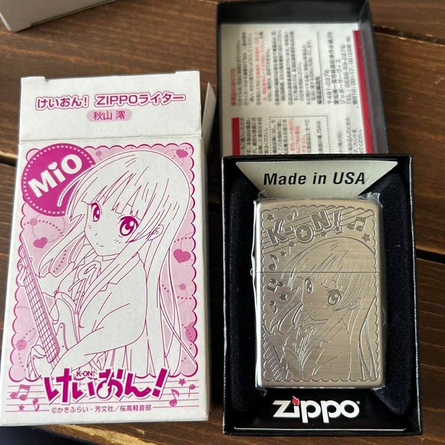 Amazon.co.jp: けいおん!秋山澪zippoオイルライター : ファッション