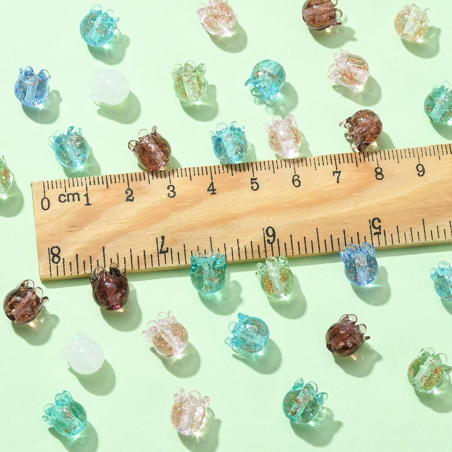 LiQunSweet 30 Pcs Mixed Color Handmade Lampwork Glass Beads Glitter Sparkle Flower Tulip Loose Spacer Beads for DIY Bracelet Necklace Craft Supplies