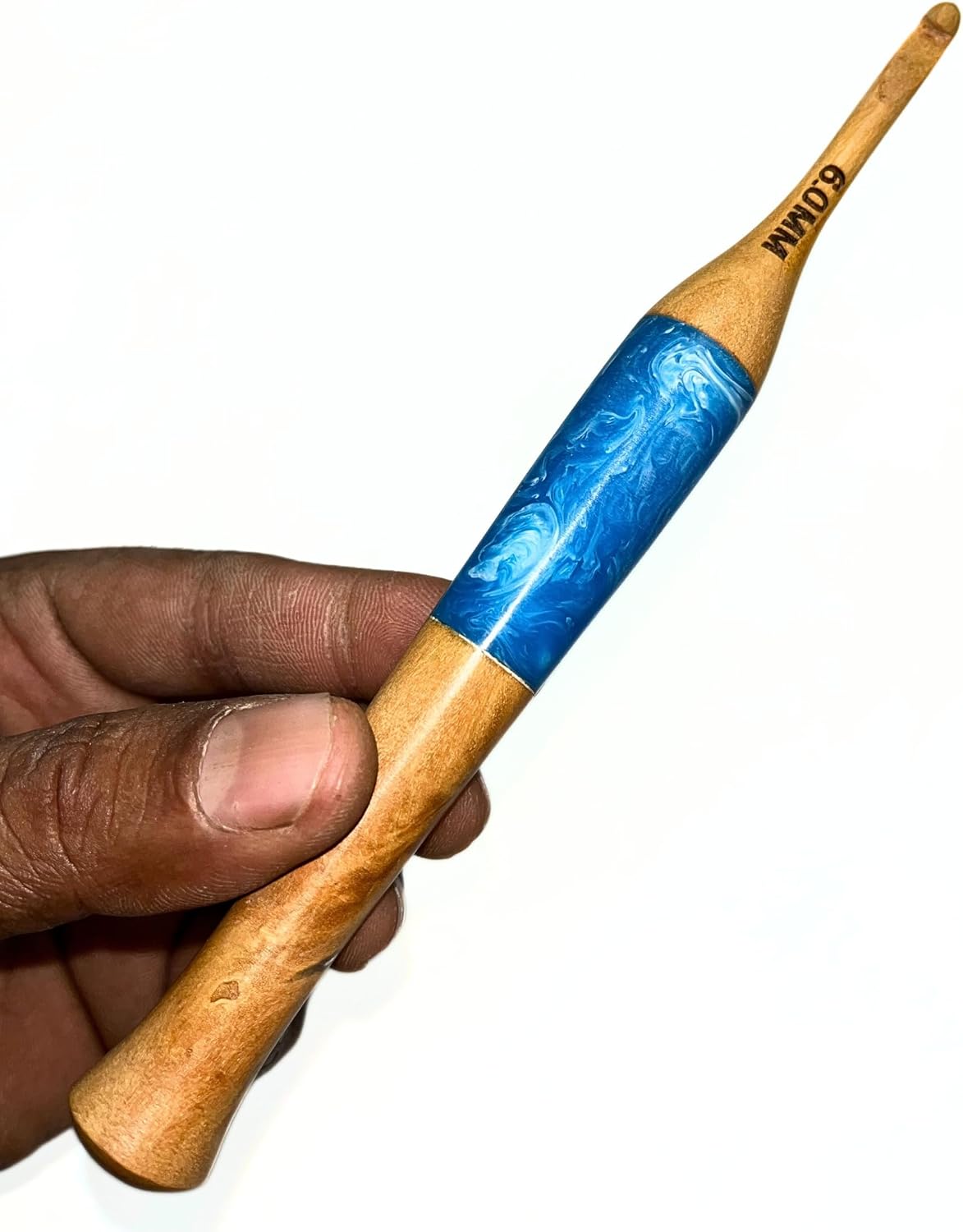 Wooden and Resin Crochet Hook Design for Easy Knitting. in This Crochet 4.mm to 10.mm Set of 7 with Gold Storage Box Smooth and Comfortable Grip Handle