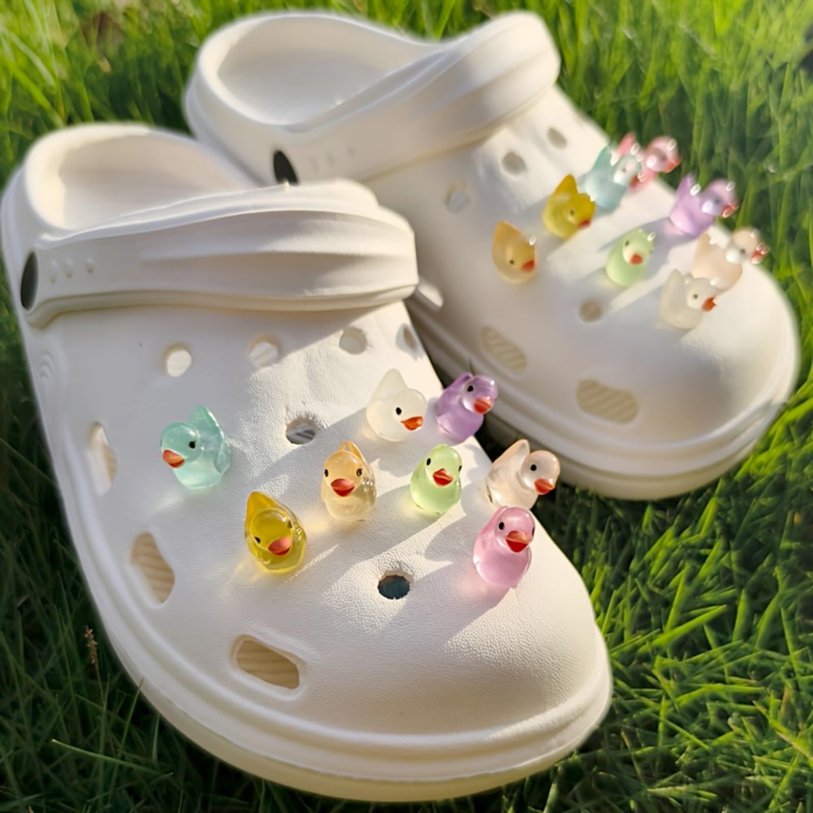 Pines Charms Adornos para Zapatos, 50 Piezas Decoración Zuecos para Niños Mujeres Hombres