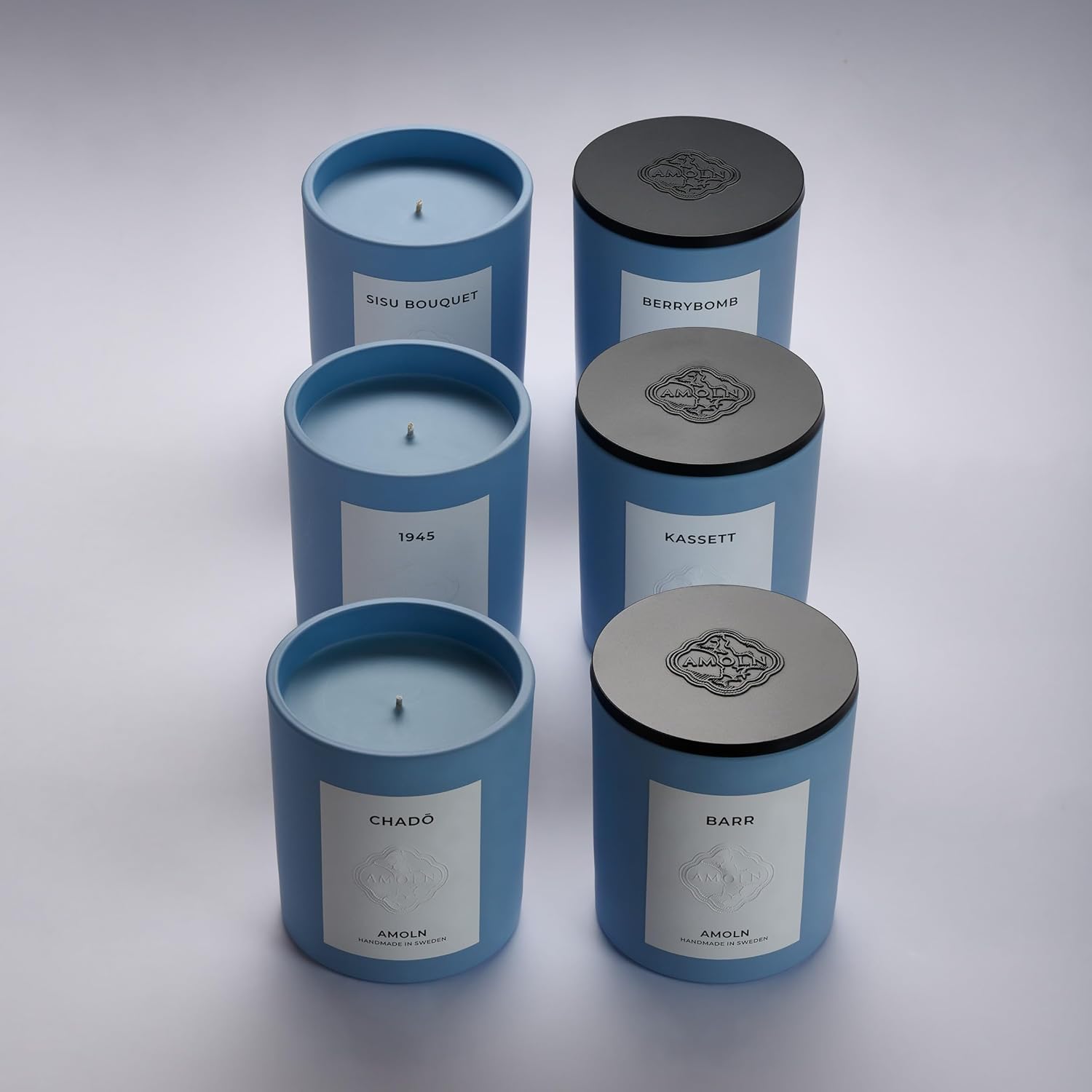 AMOLN - Scented Candle Monochromatic Blue Collection | Burn Time up to 70h | Handcrafted, Vegan (Sisu Bouquet, 270 g | 9.5 oz)