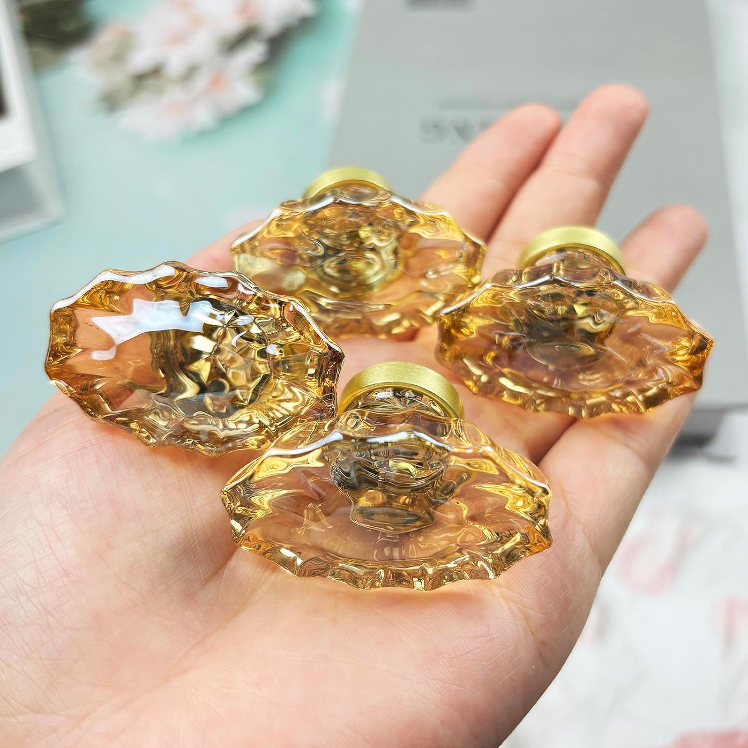 Crystal Cabinet Knobs Gold Drawer Knob Handles Decorative Glass Cupboard Pulls Champagne Color Home Kitchen Decor Oval Flower Shape 4 Pack