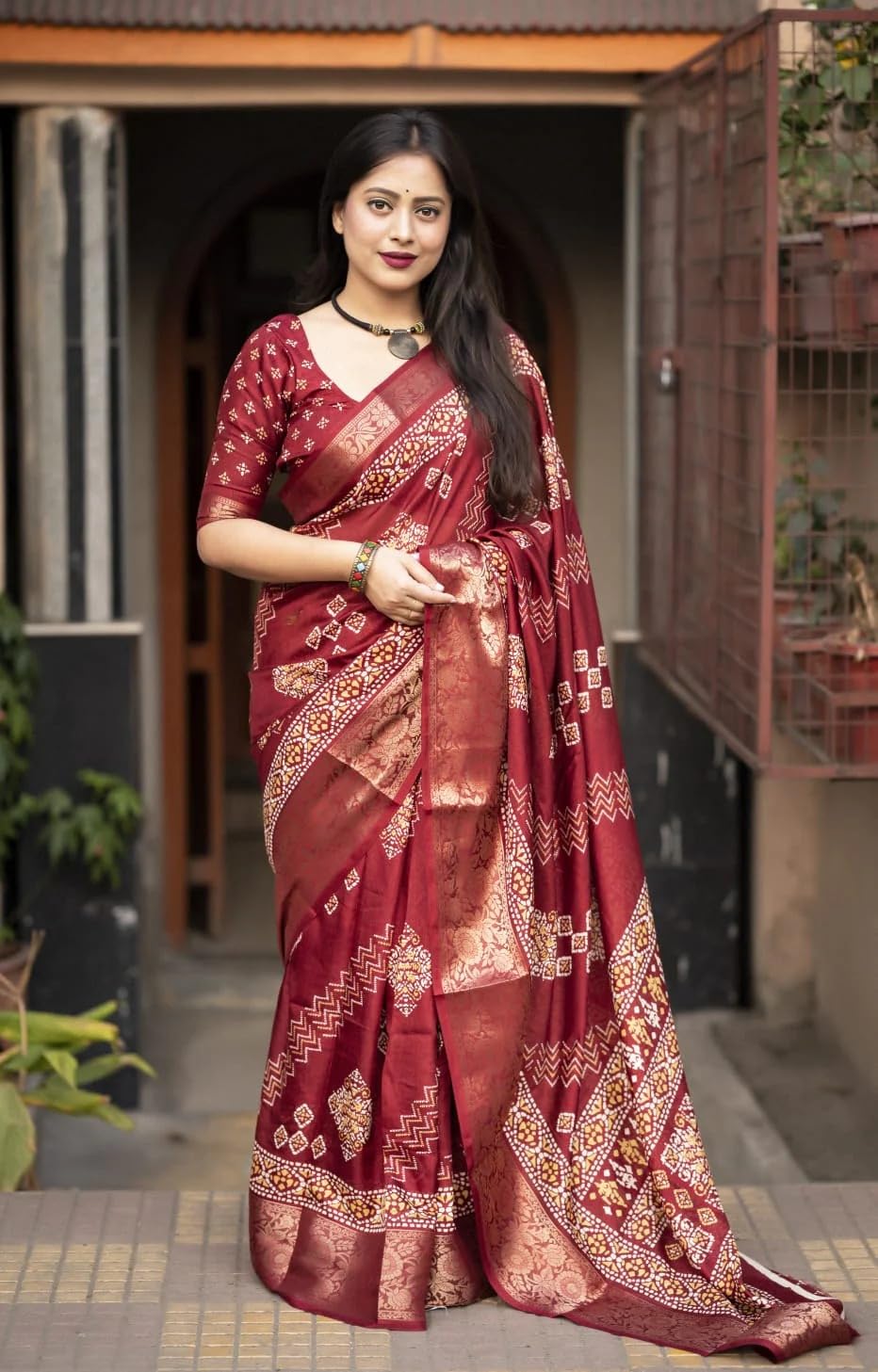 J 6 Designers New Printed Dola Silk Saree with Blouse | Perfect for Festive Occasions | Dola Silk | Silk Saree | Cotton Silk Saree | Silk Saree Collection.